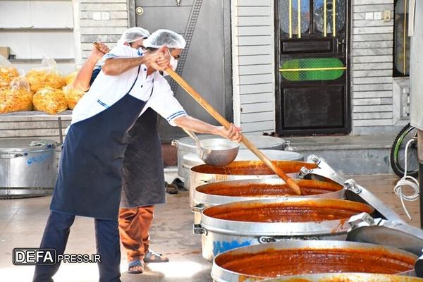 طبخ ۱۱۰ دیگ غذا همزمان با عید سعید غدیرخم در اردبیل طبخ ۱۱۰ دیگ غذا همزمان با عید سعید غدیرخم در اردبیل