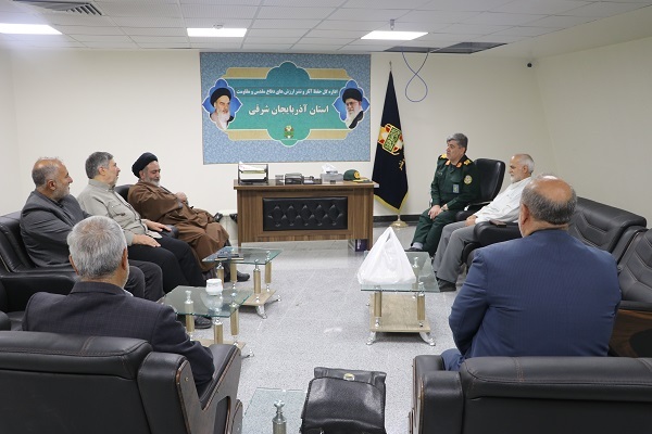 تصاویر/ جلسه مدیرکل حفظ آثار و نشر ارزش‌های دفاع مقدس و مقاومت استان آذربایجان‌شرقی با موکبین شهدای استان مستقر در کربلا