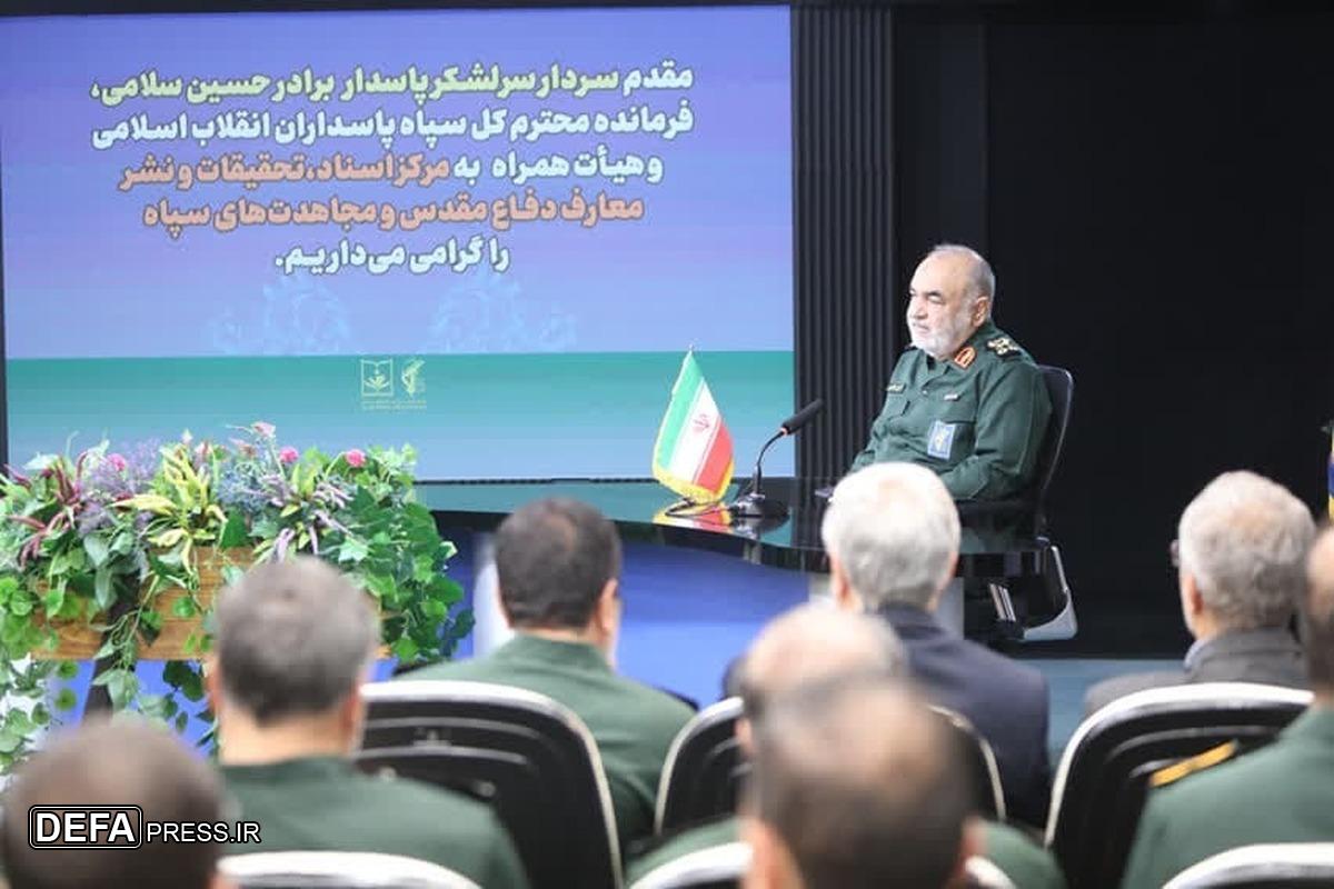 سرلشکر سلامی: مقابله امروز ما با آمریکا ادامه دفاع مقدس است