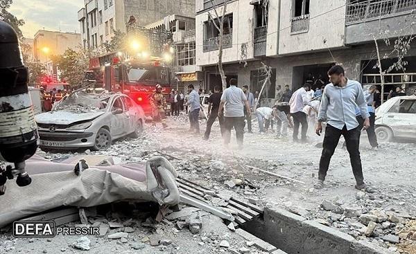 خون پاک شهدا درخت تناور انقلاب اسلامی را بارورتر می‌کند