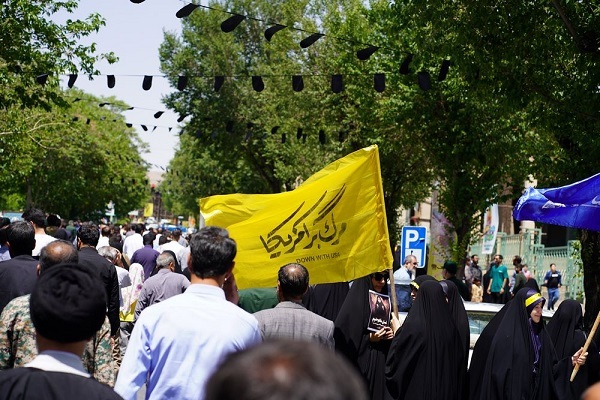 تصاویر/ راهپیمایی مردم ولایتمدار شهرکرد در اعلام انزجار از رژیم صهیونسیتی