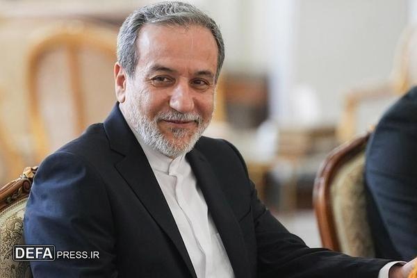 پیام عراقچی به فرماندهان جدید ستاد کل نیرو‌های مسلح، سپاه پاسداران انقلاب اسلامی، قرارگاه مرکزی خاتم الانبیاء و ارتش جمهوری اسلامی ایران