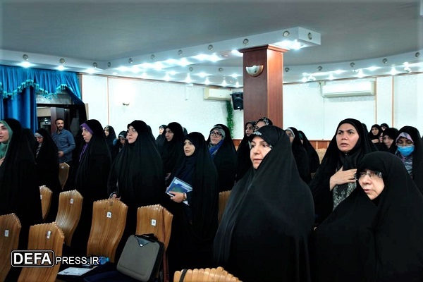 حضور خبرنگار شهیده «فرشته باقری» در دوره بصیرتی کارکنان بنیاد حفظ آثار دفاع مقدس + تصاویر