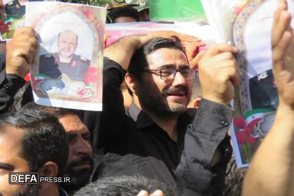 پیکر ۵ شهید حمله موشکی اسرائیل در بروجرد تشییع شد + عکس