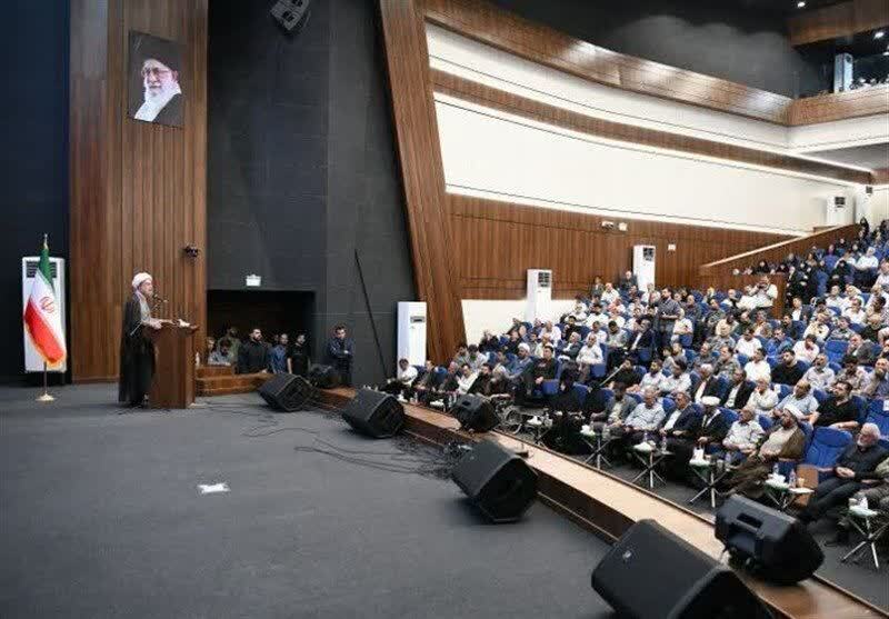 نبرد امروز ملت ایران نبردی عاشورایی است نبرد امروز ملت ایران نبردی عاشورایی است