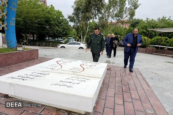 ادای احترام مدیرکل حفظ آثار دفاع مقدس و مقاومت مازندران به یادمان شهدای گمنام دانشگاه آزاد اسلامی استان+ تصاویر