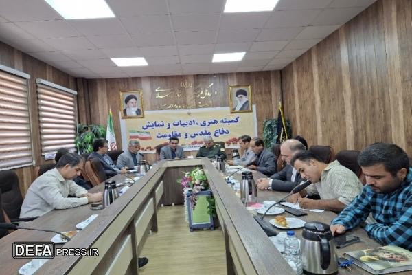 با استفاده از موضوعات هنری و فرهنگی در جهت انسجام ملی تلاش کنیم