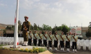 تصاویر/ صبحگاه مشترک نیروهای مسلح در ملایر