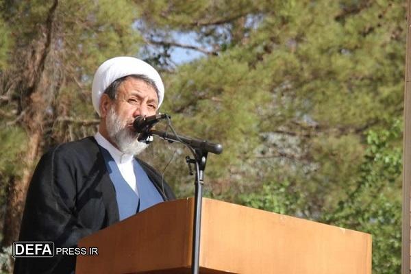 راه شهیدان الهام‌بخش مسیر انقلاب اسلامی است
