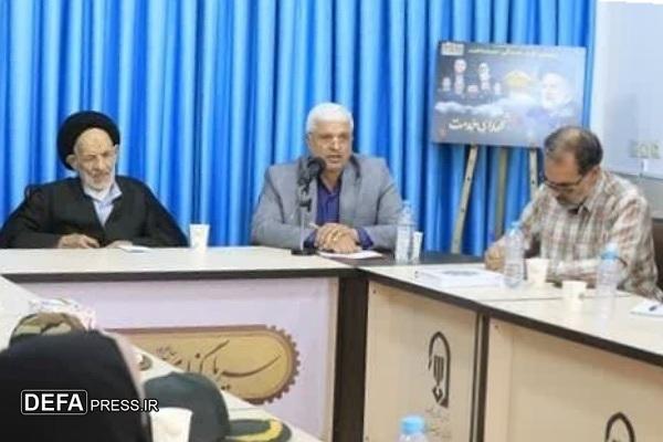محور اصلی دین و راه حل مشکلات دنیای امروز است