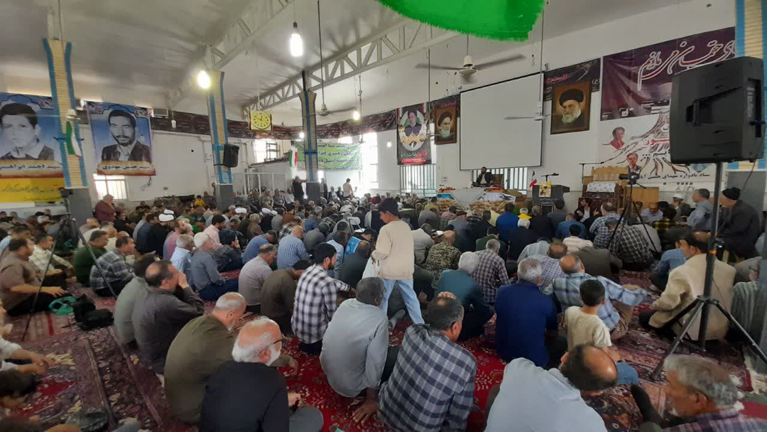 بزرگداشت ۱۵ شهید روستای حسین‌آباد شاهرود