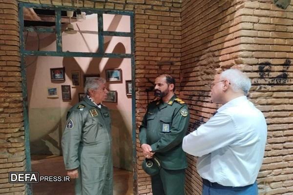 بازدید جمعی از اُمرا از باغ‌موزه دفاع مقدس و مقاومت استان یزد