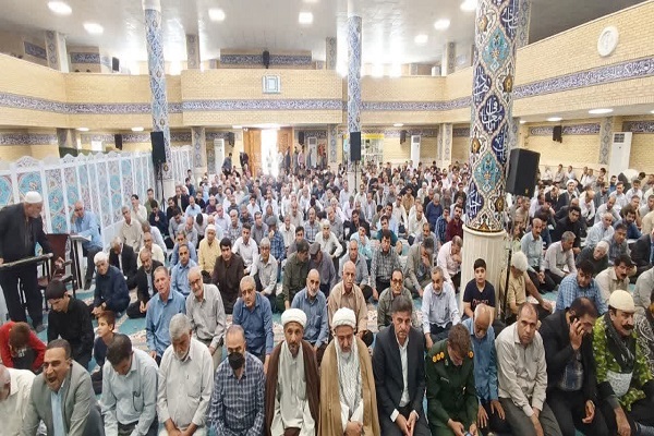 تصاویر/اقامه نماز جمعه در شهرستان دره شهر