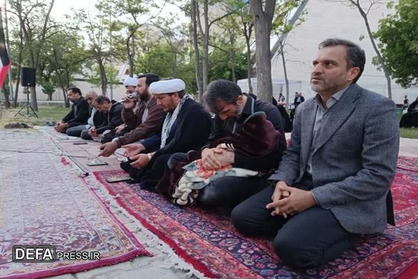 گرامیداشت هفتمین روز شهادت مدافعین وطن در اردبیل