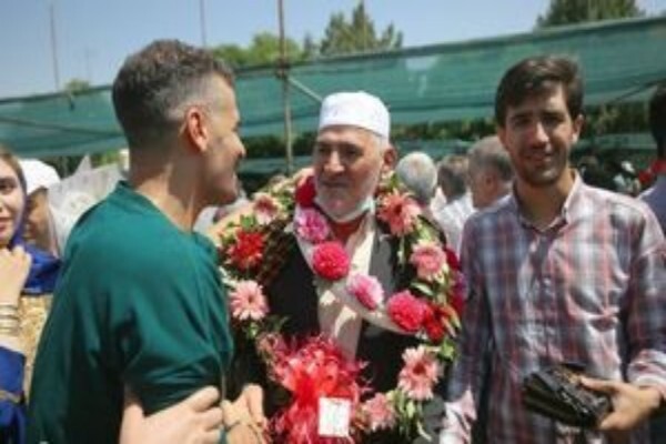 نخستین کاروان حاجیان خراسان شمالی به کشور بازگشت