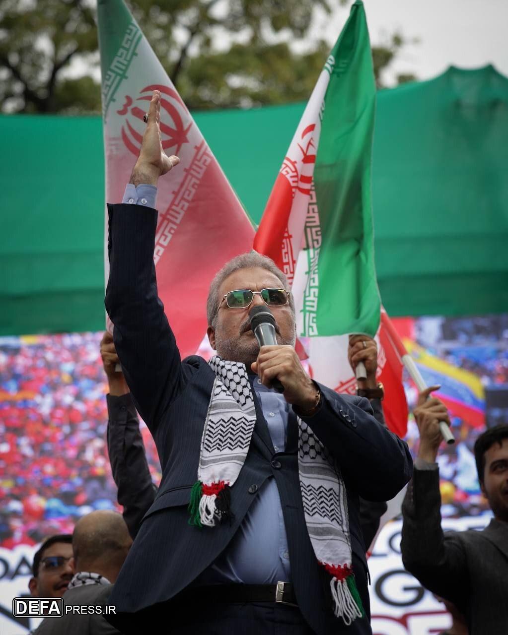 سنگ تمام مردم کاراکاس برای ایران+ تصاویر
