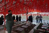تصاویر/ خبرنگاران پای درس مردانِ بی‌ادعای گمنام