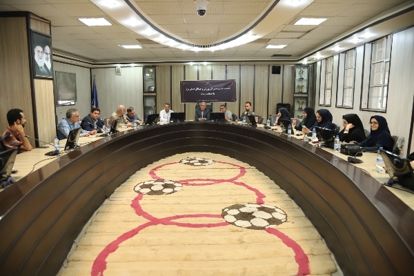 بالغ بر پنجاه میلیارد تومان هزینه تعویض چمن ورزشگاه شهید نصیری +تصاویر