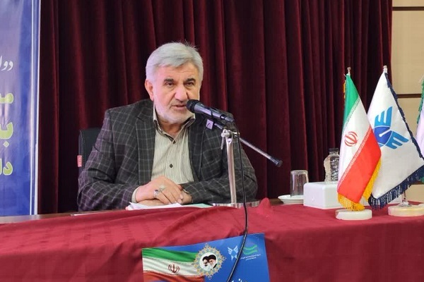 مردانی: راه نجات کشور حضور نخبگان دانشگاهی در عرصه تولید است