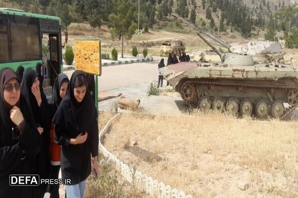 دانشجویان دانشگاه ملی مهارت از موزه دفاع مقدس و مقاومت خراسان شمالی بازدید کردند