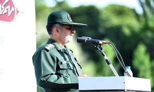 سرهنگ رشیدی: باید از تحریف دفاع مقدس جلوگیری کنیم