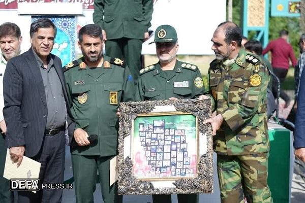 تجلیل از خادمان یادمان شهدای حاج عمران