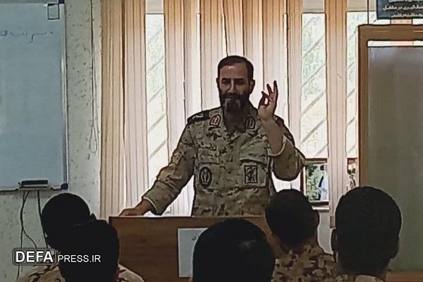 آسیب شناسی اجتماعی در جنگ شناختی دشمن ضرورت آگاهی سربازان و جوانان 