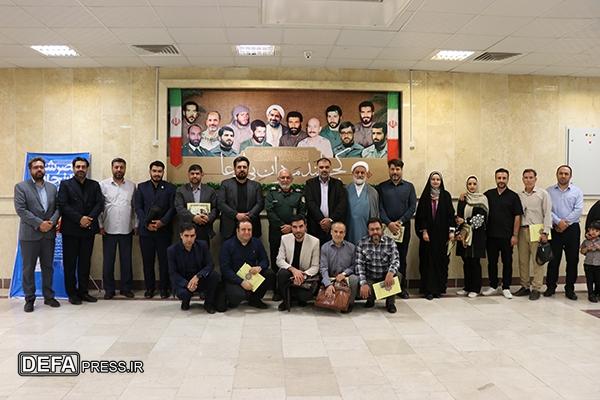 تصاویر /«عصر شعر فاتحان خرمشهر» با طنین شعر و خاطره در کرج برگزار شد