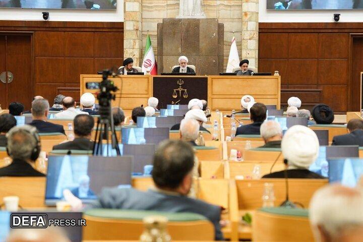 منتظری : حسن خُلق با ارباب رجوع یکی از اصول مسلم در قوه قضاییه است