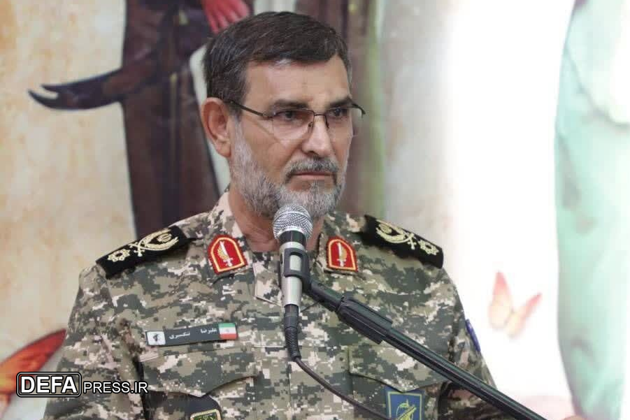 بازدید دریادار تنگسیری از مرکز تخصصی جنگال و فاوا شهید بهمن باقری
