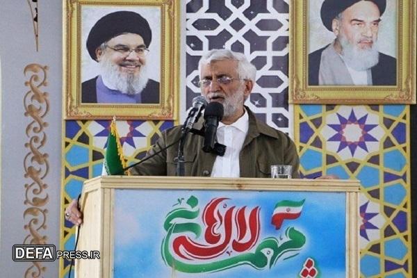 جلیلی: اتکا یه قدرت ملت پیشرفت‌های کشور را رقم زد