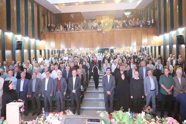 آئین گرامیداشت محمد رضا روزبه با عنوان «سرباز قلم» در بروجرد برگزار شد