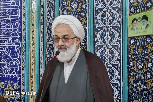 ضرورت معرفی جامع و جذاب شخصیت امام خمینی(ره) به نسل جوان
