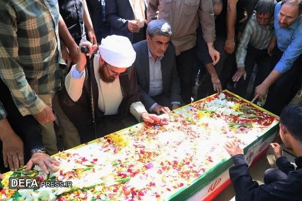 تشییع پیکر شهید «داوود محمد مظاهری» در سراب تویسرکان + تصاویر
