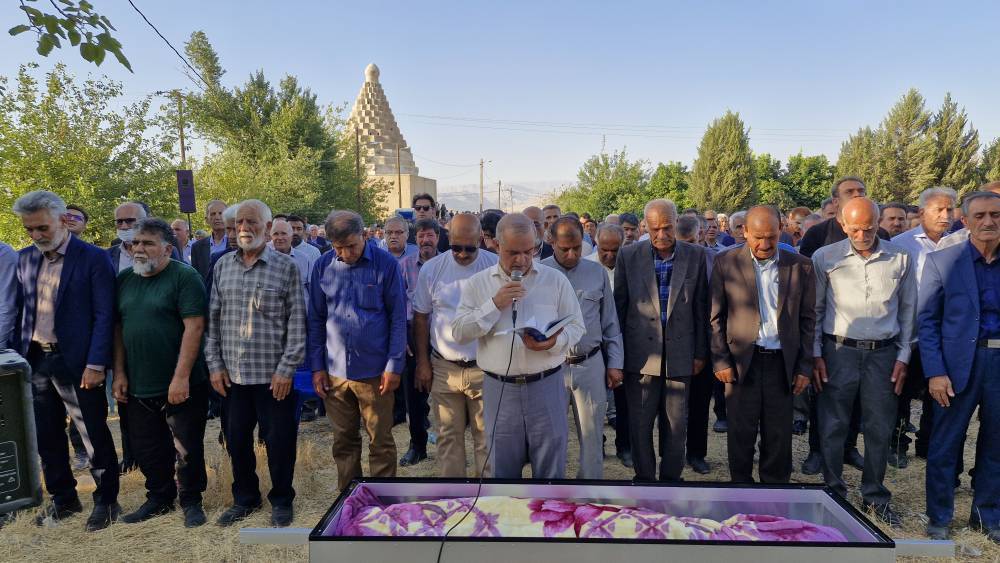 تشییع پیکر مادر دو شهید در ممسنی