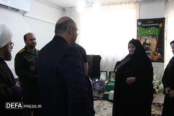 دیدار مسئولان استان البرز با خانواده شهیدان «رحیم بسحاق» و «محمد یاسین بسحاق»