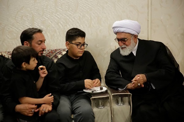 دیدار تولیت آستان قدس رضوی با خانواده سرگرد شهید «مجتبی عرفانیان»+ تصاویر