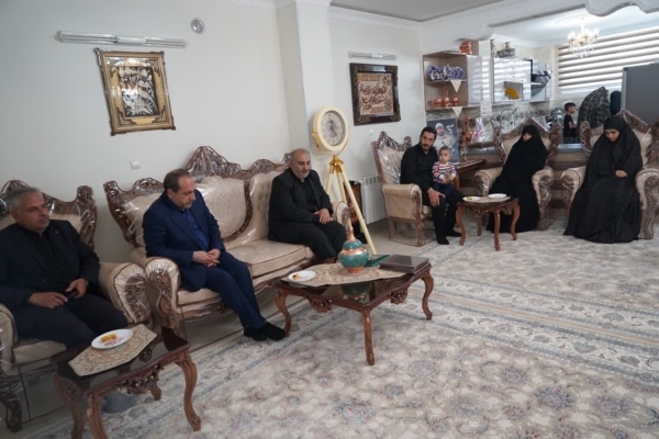 خون پاک شهدا،همچون چراغی فروزان، راه مبارزه با ظلم را روشن نگه خواهد داشت