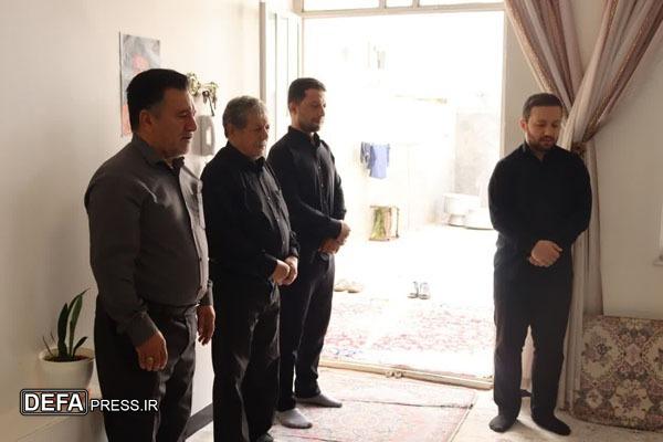 مدیرکل ارشاد لرستان با خانواده شهید «رضا رضایی» دیدار کرد + عکس