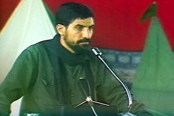 فیلم/ مداحی حاج صادق آهنگران در جمع رزمندگان خراسانی برای حضرت قاسم (ع)