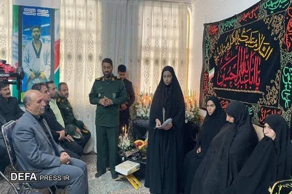 دیدار جمعی از مسئولان با خانواده شهید «امیرحسین نعمتی+ عکس