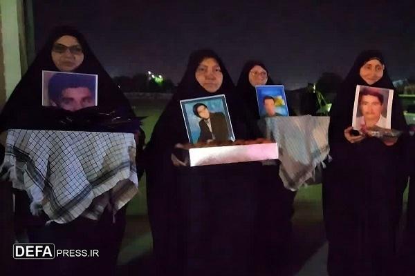 قدردانی مادران شهدا از بسیجیان حافظ امنیت