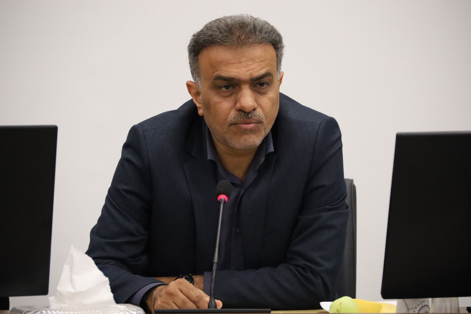 موضوع نهضت مدرسه سازی از مهمترین برنامه های دولت وآموزش وپرورش است موضوع نهضت مدرسه سازی از مهمترین برنامه های دولت وآموزش وپرورش است