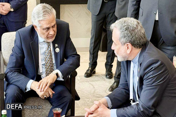 رایزنی عراقچی و همتای پاکستانی در باکو