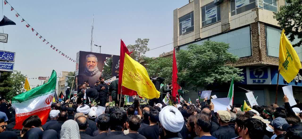 تصاویر/ تشییع پیکر مطهر سردار شهید «حاج رمضان»