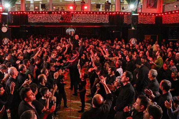 لبیک به فرهنگ عاشورایی؛ همدلی ملت ایران نقشه دشمن را خنثی کرد لبیک به فرهنگ عاشورایی؛ همدلی ملت ایران نقشه دشمن را خنثی کرد