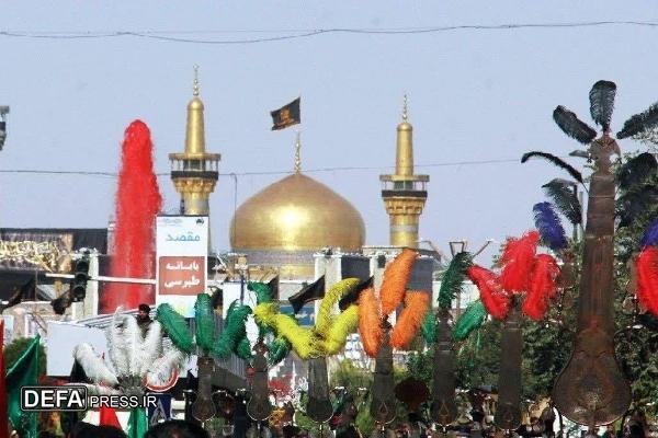 حال‌وهوای حرم مطهر رضوی در نهمین روز محرم عاشورایی است