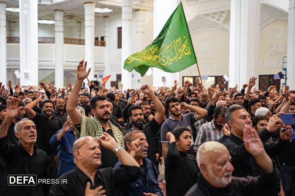 تصاویر/ عزاداری ظهر عاشورا در سومین حرم اهل بیت(ع) ایران اسلامی