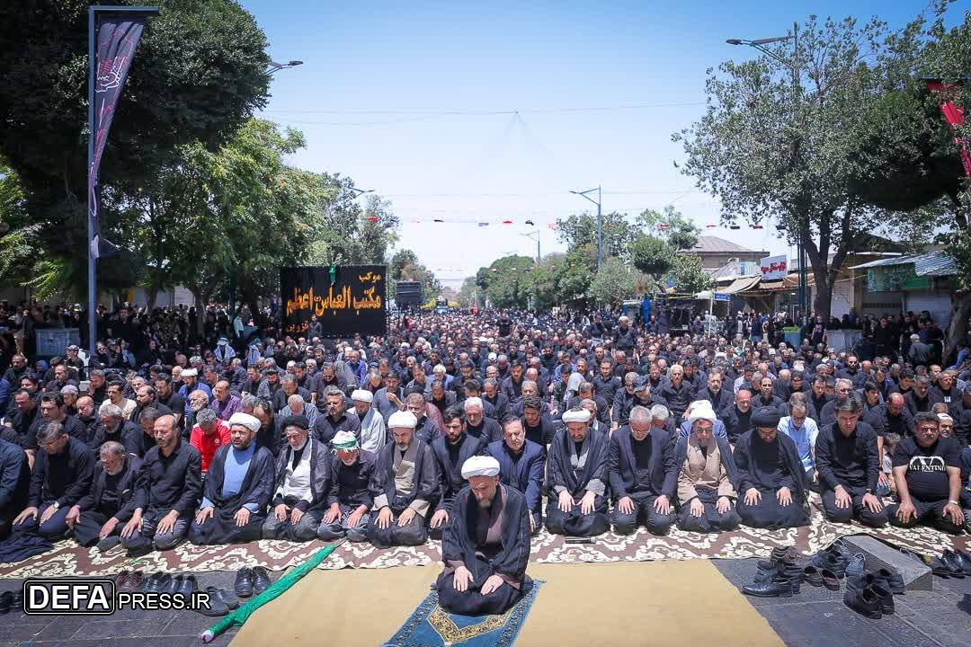 اقامه نماز ظهر عاشورا در شهر قزوین