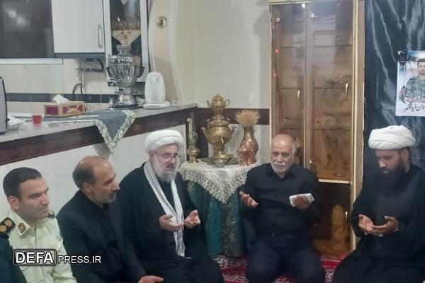 دیدار مسئولان شهرستان ملایر با خانواده شهید «هومن غیاثوند» + تصاویر